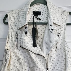 🐱 3/$50 NWT i jeans by Buffalo Vest